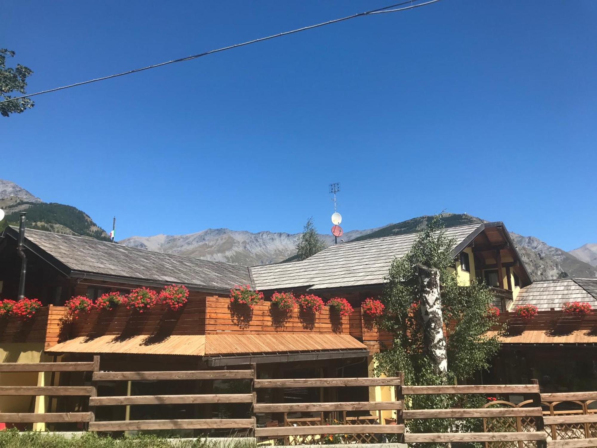 בארדונקיה Hotel Ca Fiore מראה חיצוני תמונה